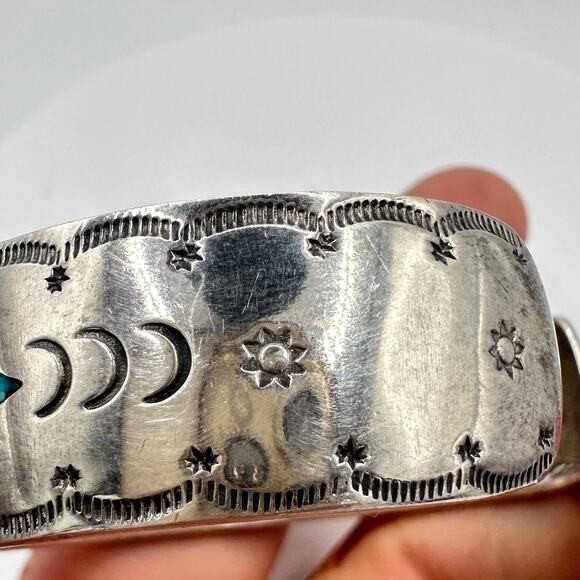 Navajo Native vintage sterling silver turquoise chip inlay cuff bracelet 28.54 - Picture 5 of 10